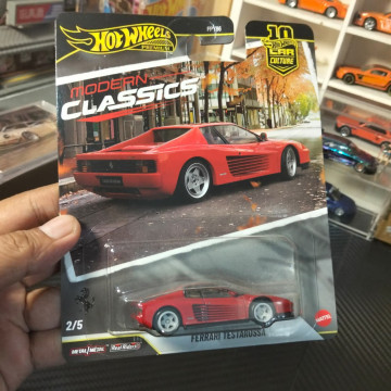 Hot Wheels Modern Classics 4 Ferrari Testarossa